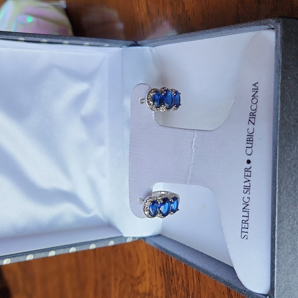 Sapphire Earring Round MP HALO